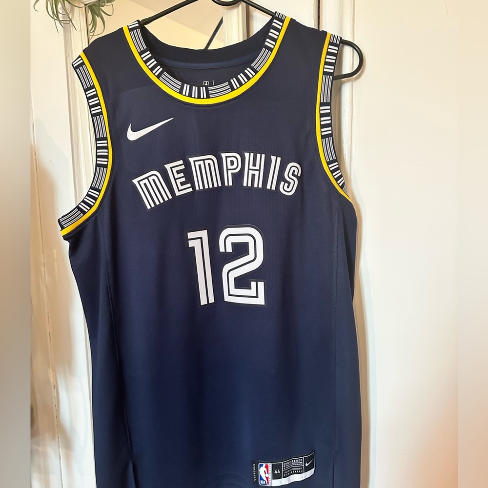 Men’s M - Nike Memphis Grizzlies 2021 City Edition Swingman Jersey, Ja Morant